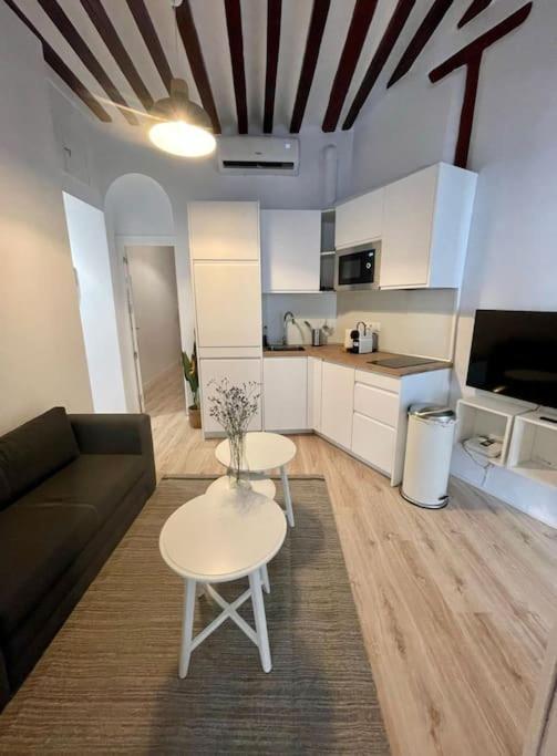 Centrico Apt 7Pax En Anton Martin/Centro De Madrid Apartment Exterior photo